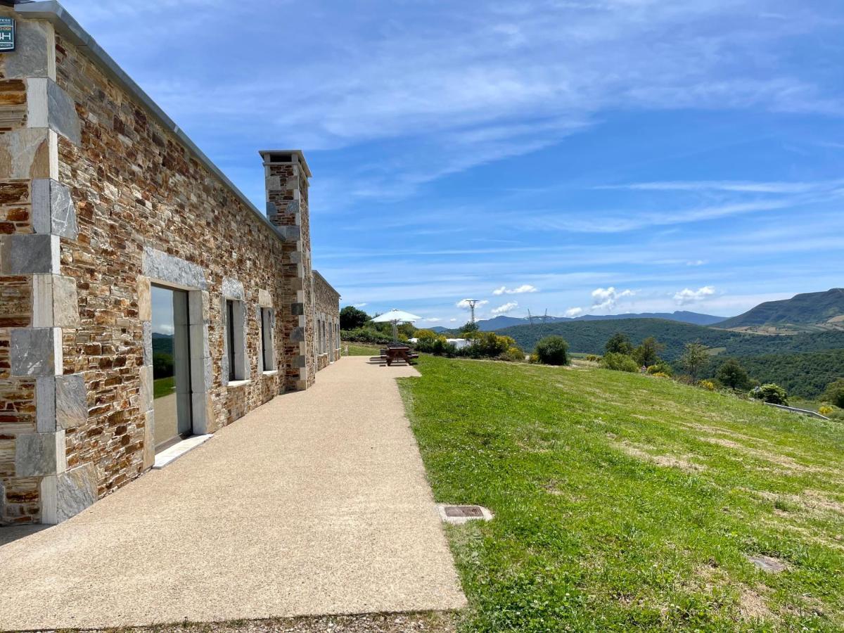 Casa Galego Hotell Fonfría Exteriör bild